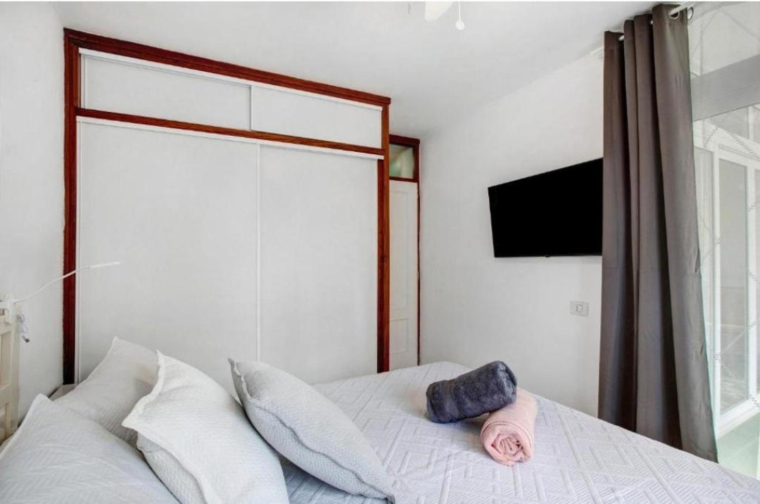 Fayser 108 Beachfront With Direct Pool Access From Terrace Arona  Εξωτερικό φωτογραφία